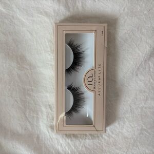 HQ Lashes Allura Lite False Eyelashes